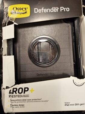 OtterBox Defender Pro 6th Generation iPad Mini Case - Black